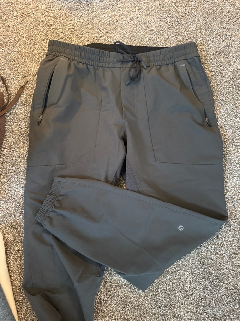 lululemon athletica Men's Dark Gray Performance Joggers